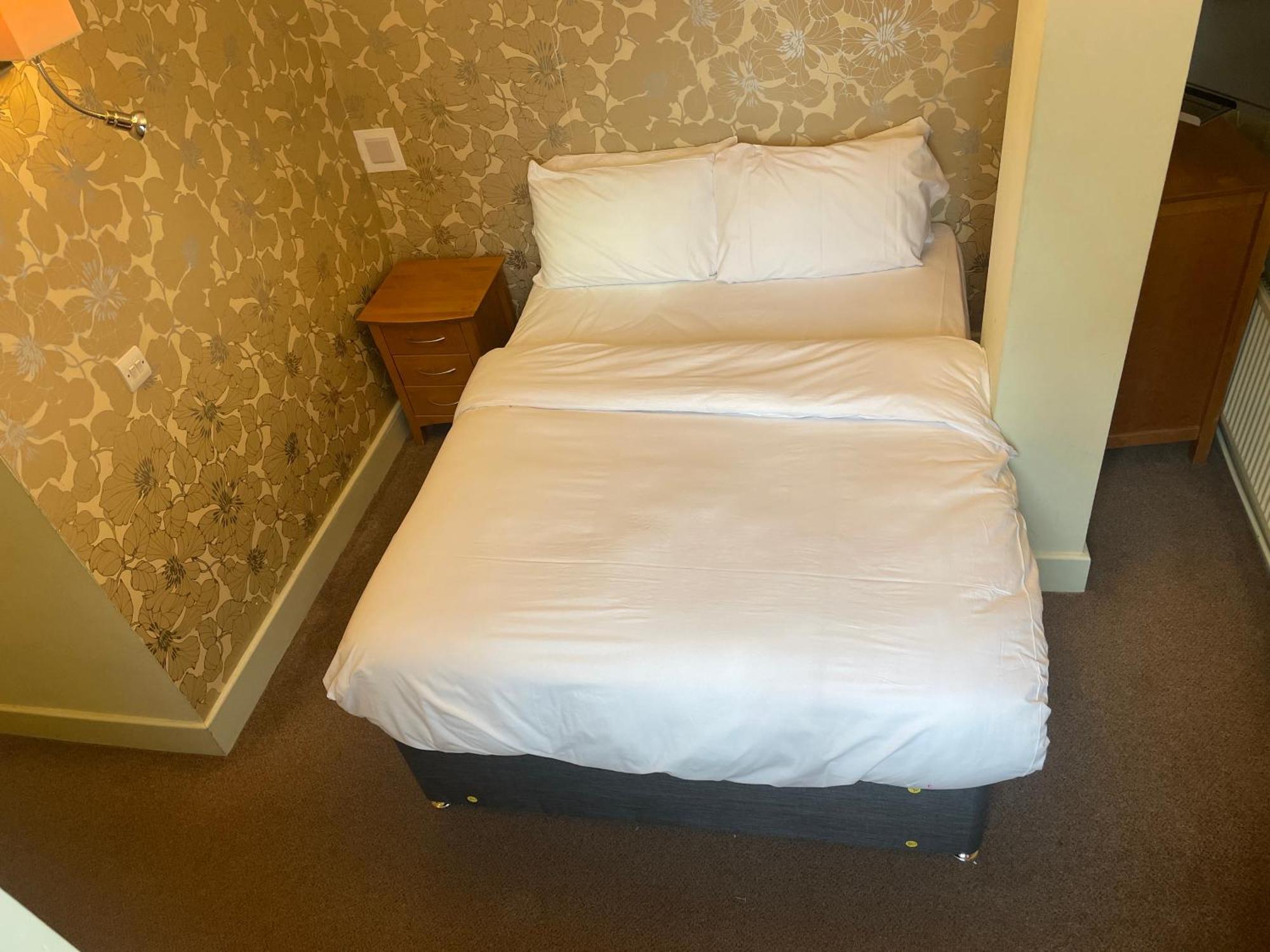 Hotel 1843 雷丁 外观 照片