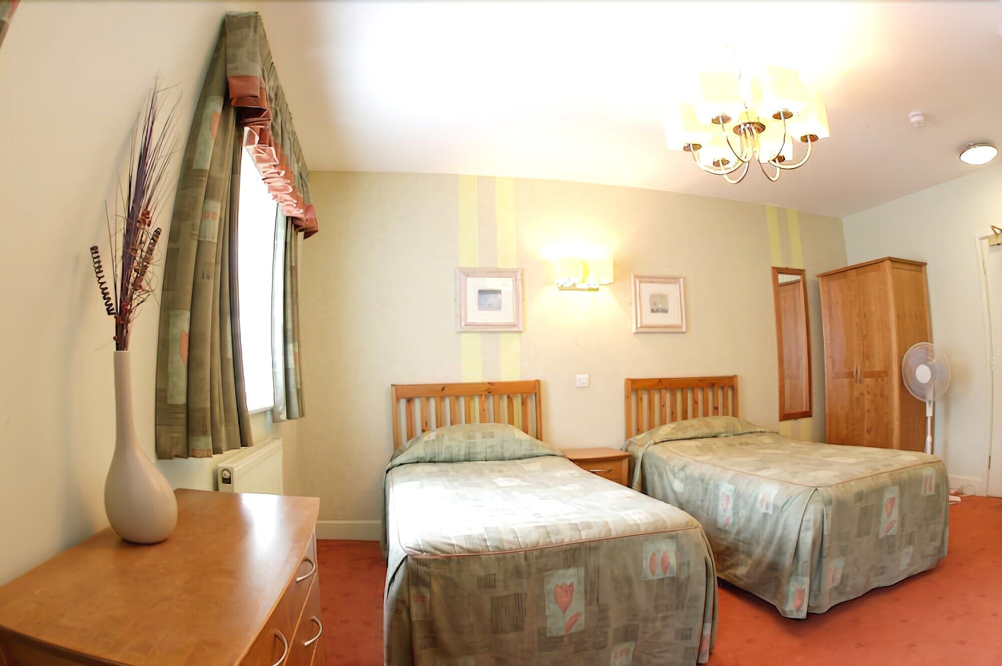 Hotel 1843 雷丁 外观 照片